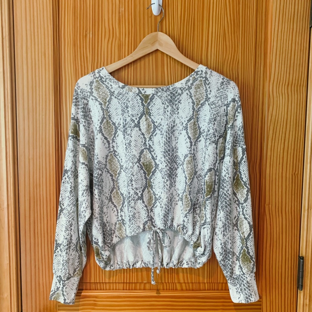 Snakeskin Print Cinched Tie Front Tee